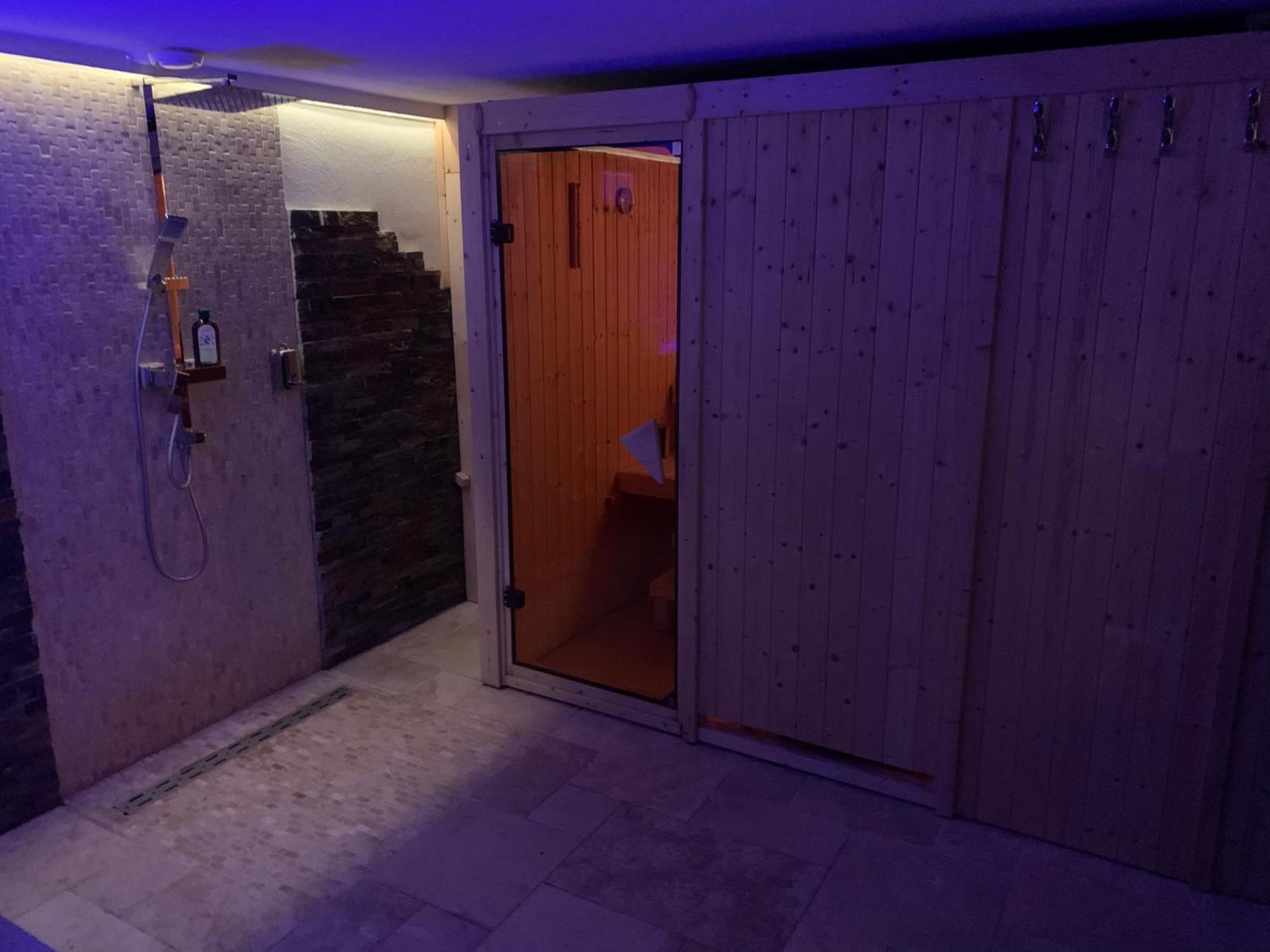 Apartman Vsetin Rokytnice Esterno foto